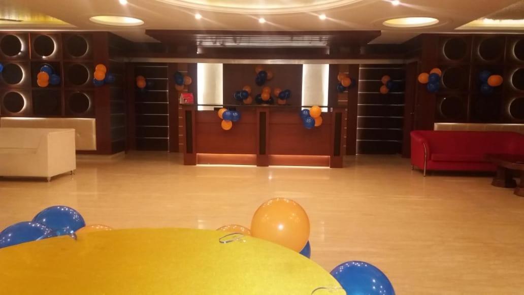 Hotel Yash Inn Mirzāpur Esterno foto