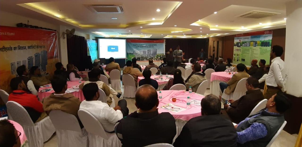 Hotel Yash Inn Mirzāpur Esterno foto