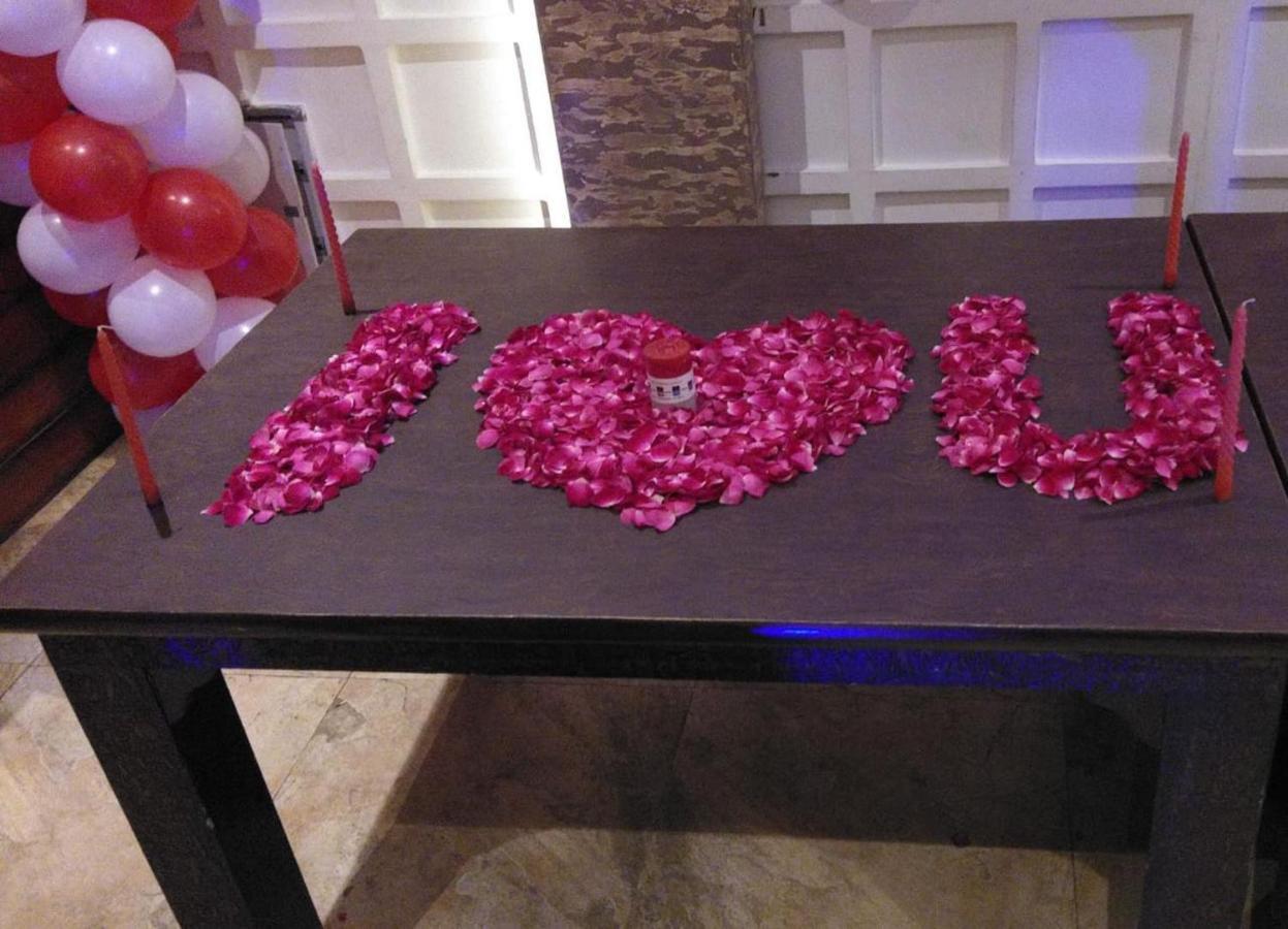 Hotel Yash Inn Mirzāpur Esterno foto
