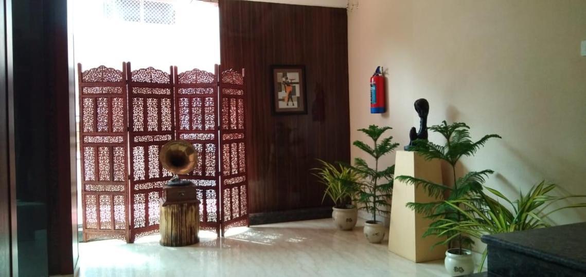 Hotel Yash Inn Mirzāpur Esterno foto